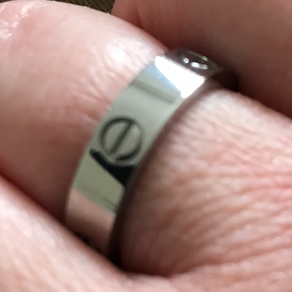 Screw Motif Love Ring - Size 9 approx. - Picture 5 of 7